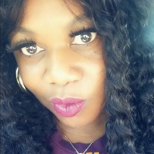 Meet your Posher, Latoya